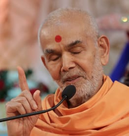 Mahant Swami Maharaj: Portraits