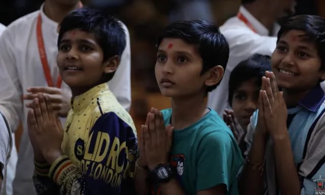 Antaryami Swayam Pahuche Balak Tak